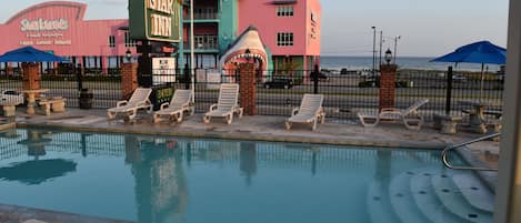 Udendørs pool