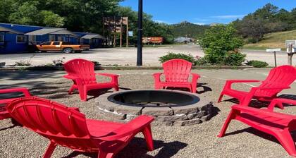 The Brookside Motel Keystone Near Mt Rushmore