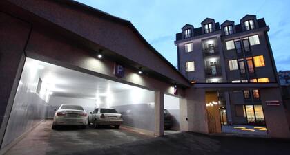 Cascade Hotel