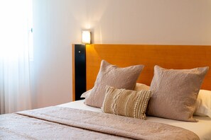 Habitación cuádruple familiar | Ropa de cama de alta calidad y decoración individual