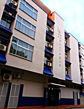 Fachada da propriedade