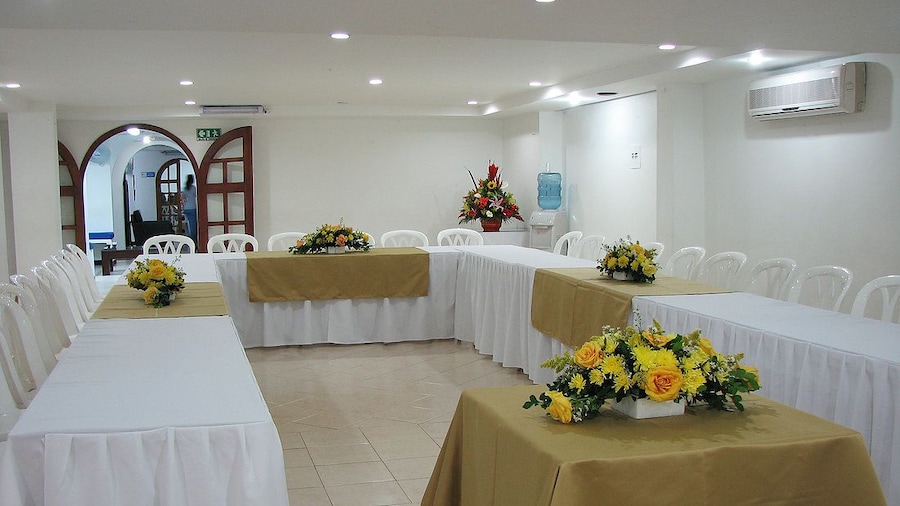 Hotel Tumburagua Inn