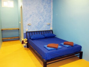 Private Room - Double Bed - Treechart Hostel (Ko Pha-ngan)