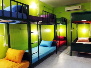 14 Bed Dorm | Coffres-forts dans les chambres, Wi-Fi gratuit