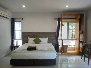 Superior Studio | In-room safe, desk, laptop workspace, blackout drapes - Phangan Akuna (Ko Pha-ngan)