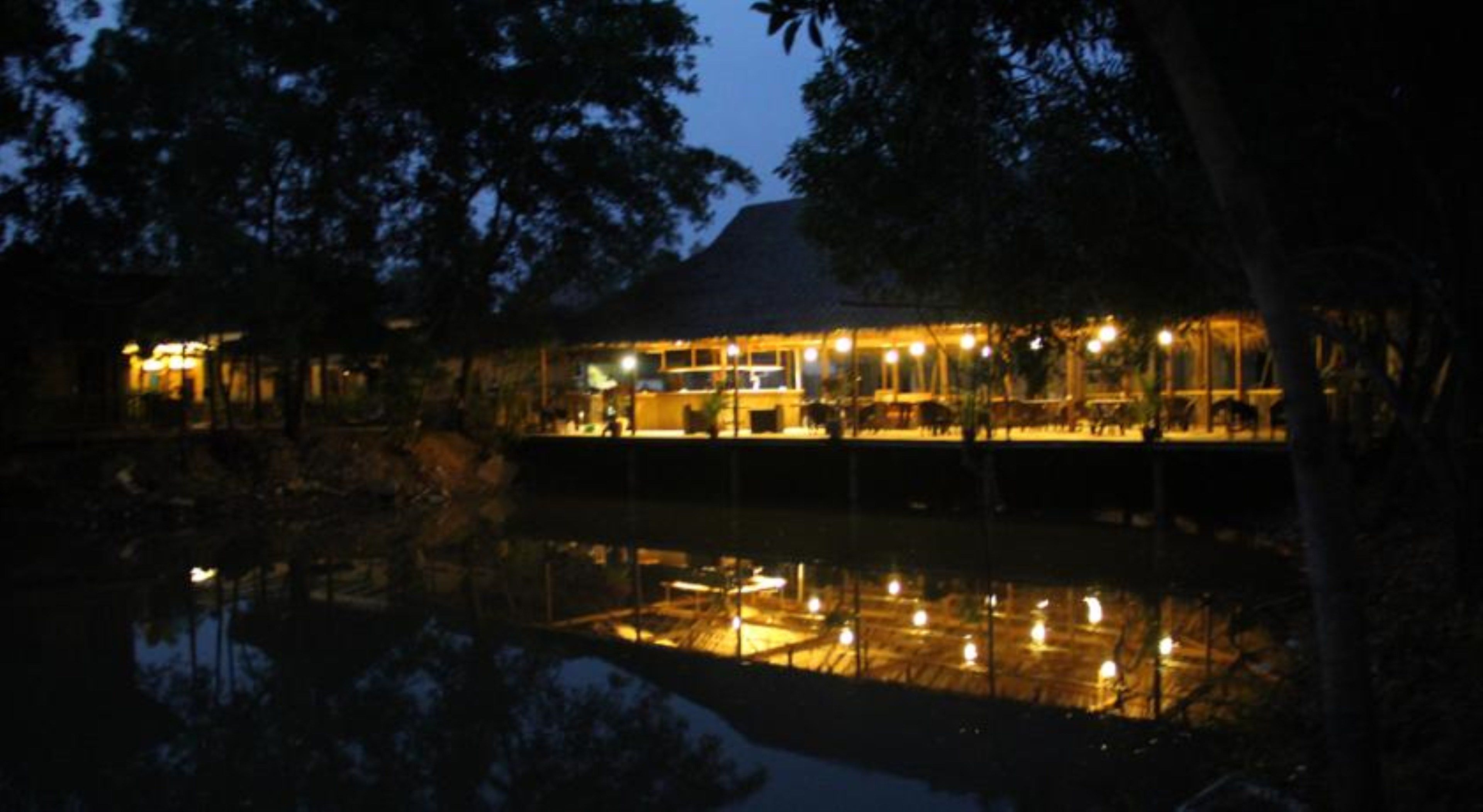 breakfast, lunch, dinner served; french cuisine