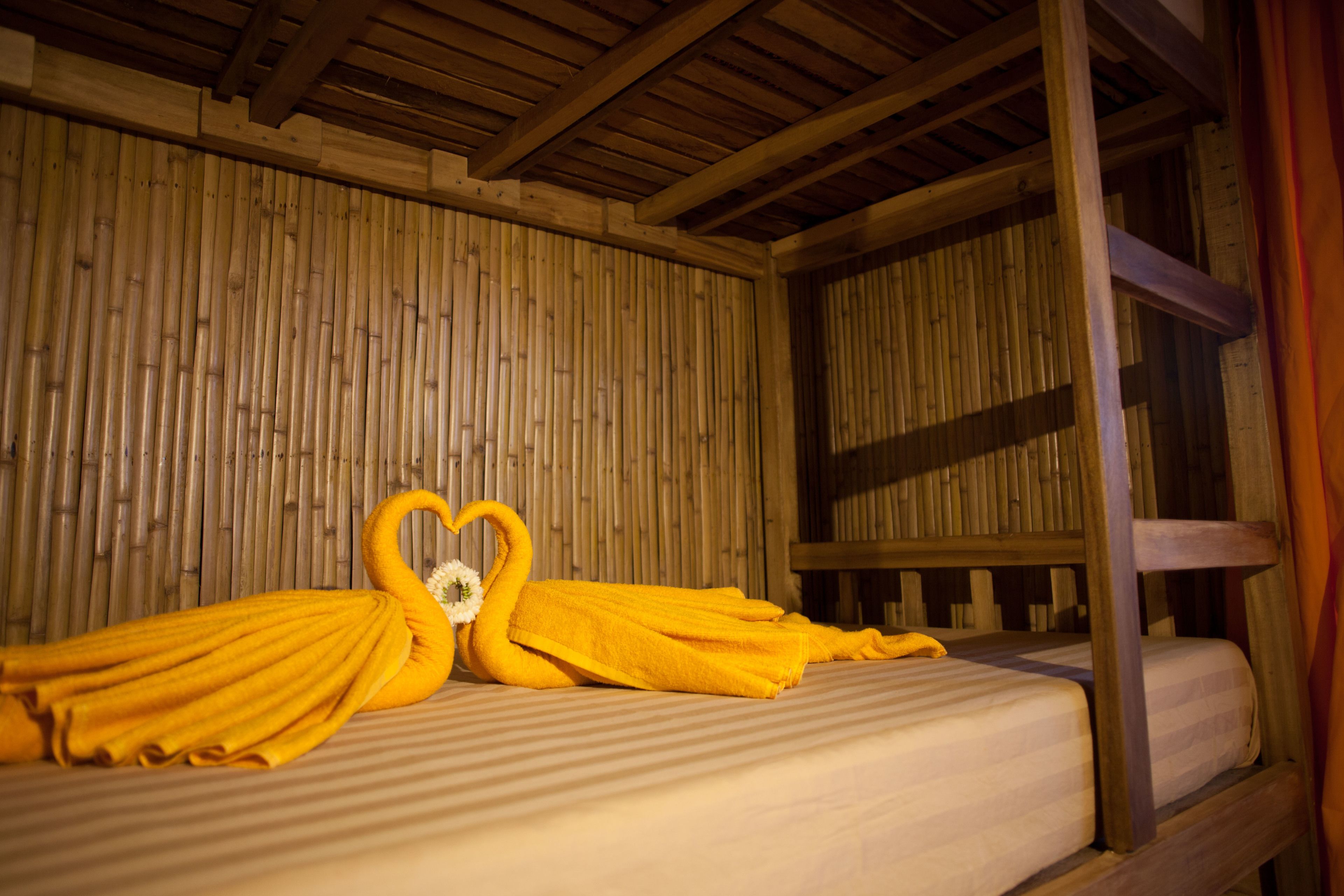 deluxe suite, river view | minibar, in-room safe, desk, rollaway beds