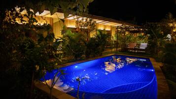 Outdoor pool, pool loungers