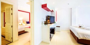 Minibar, in-room safe, desk, free WiFi - Raha Gold Residence Patong (Patong)