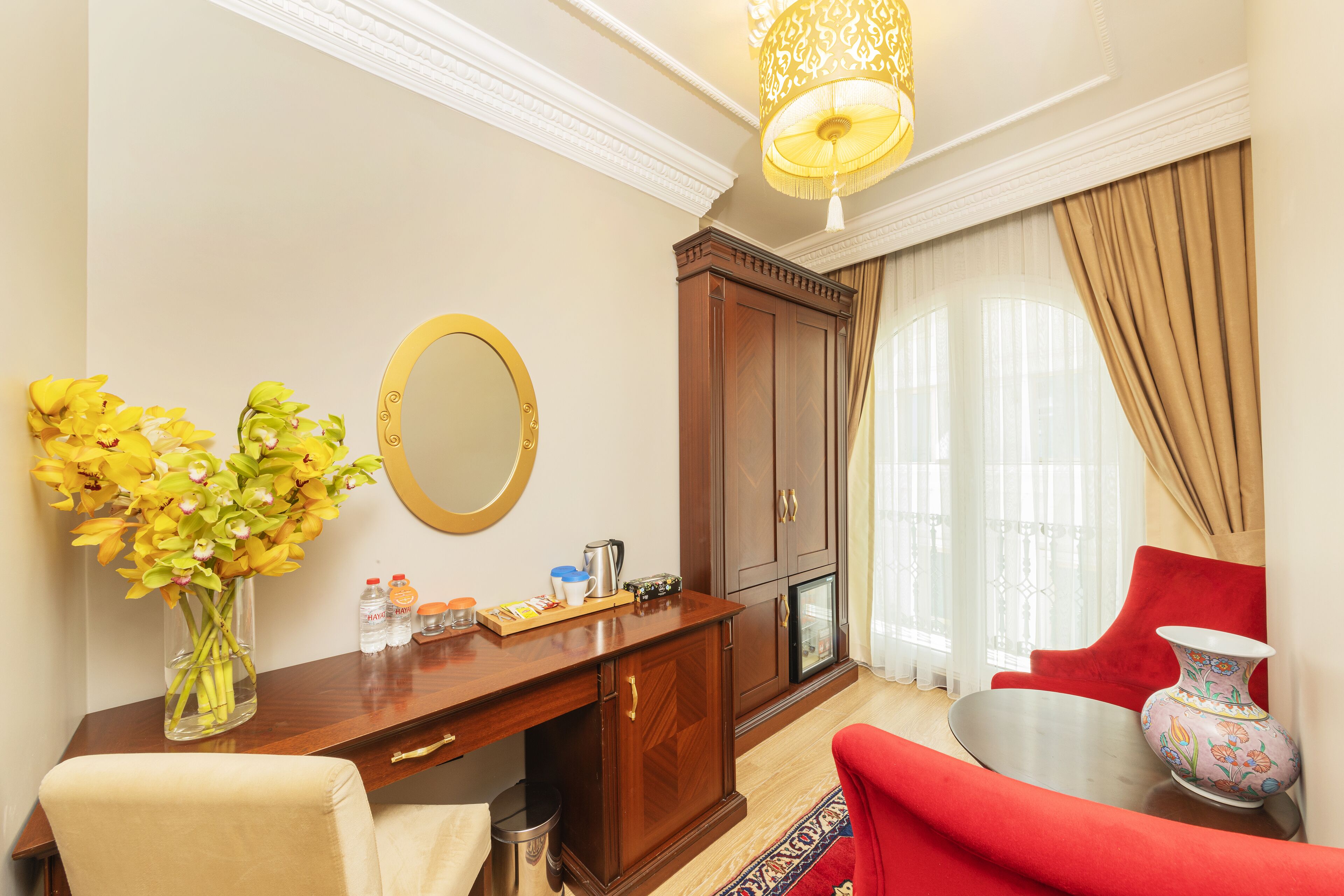 Photo - The Magnaura Palace Hotel