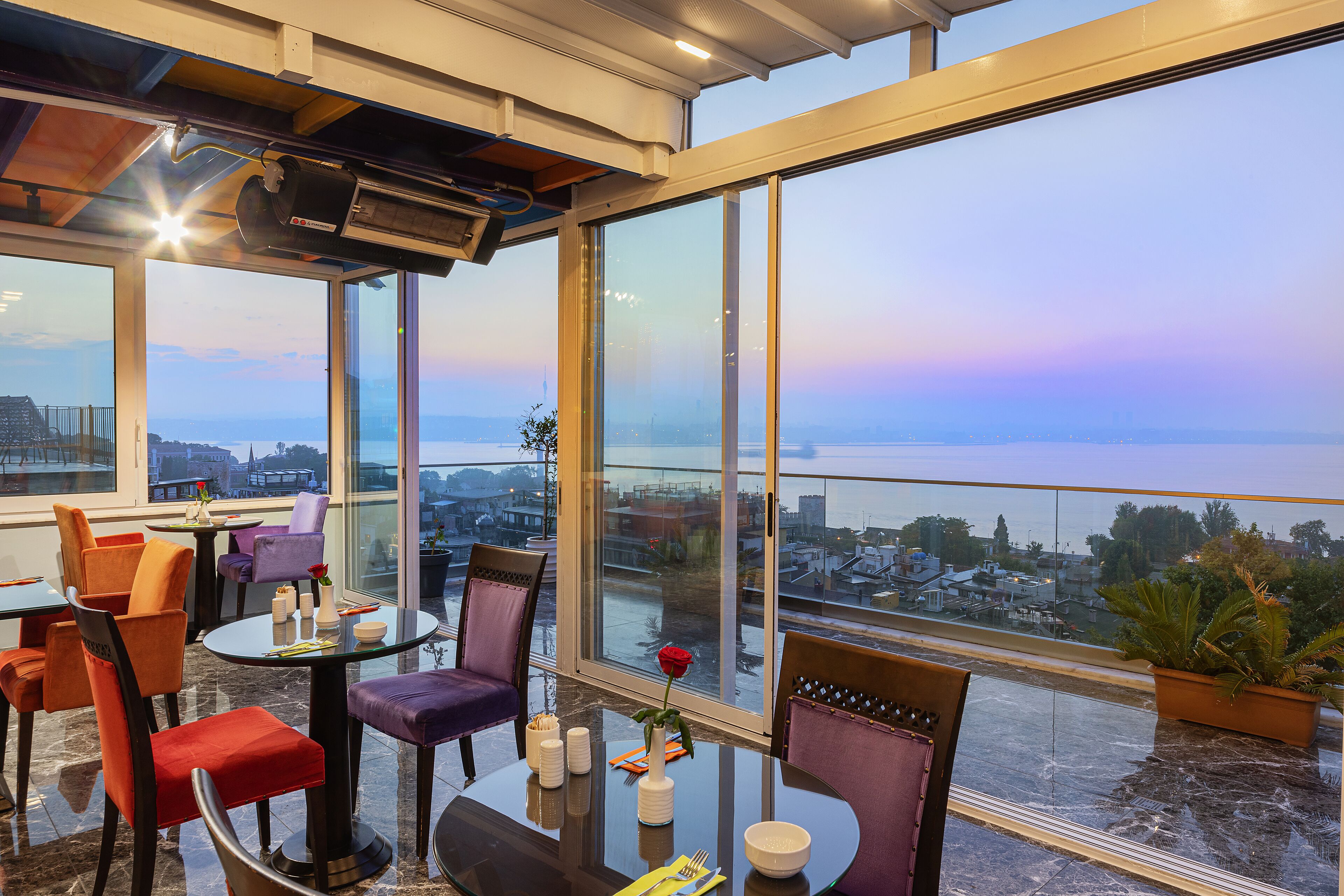 Photo - The Magnaura Palace Hotel