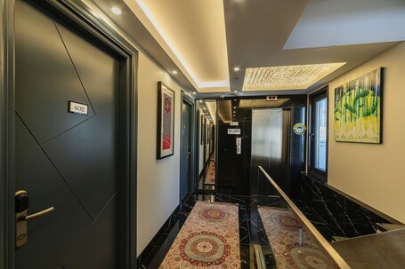 The Magnaura Palace Hotel - Image 38