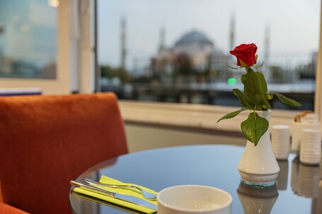 The Magnaura Palace Hotel - Image 90