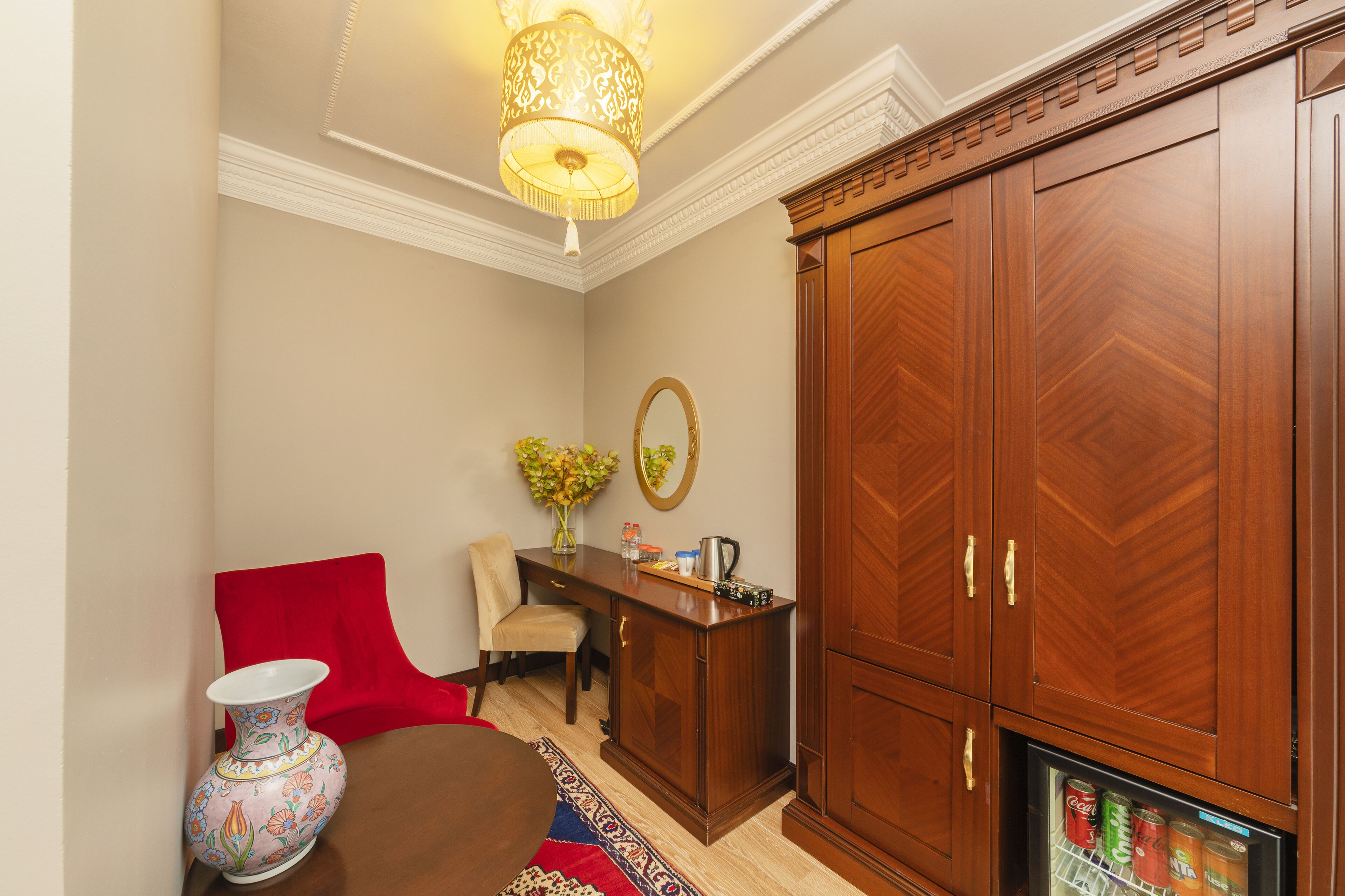 Photo - The Magnaura Palace Hotel