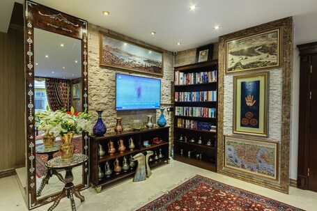 The Magnaura Palace Hotel - Image 37