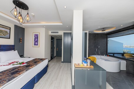 The Magnaura Palace Hotel - Image 13