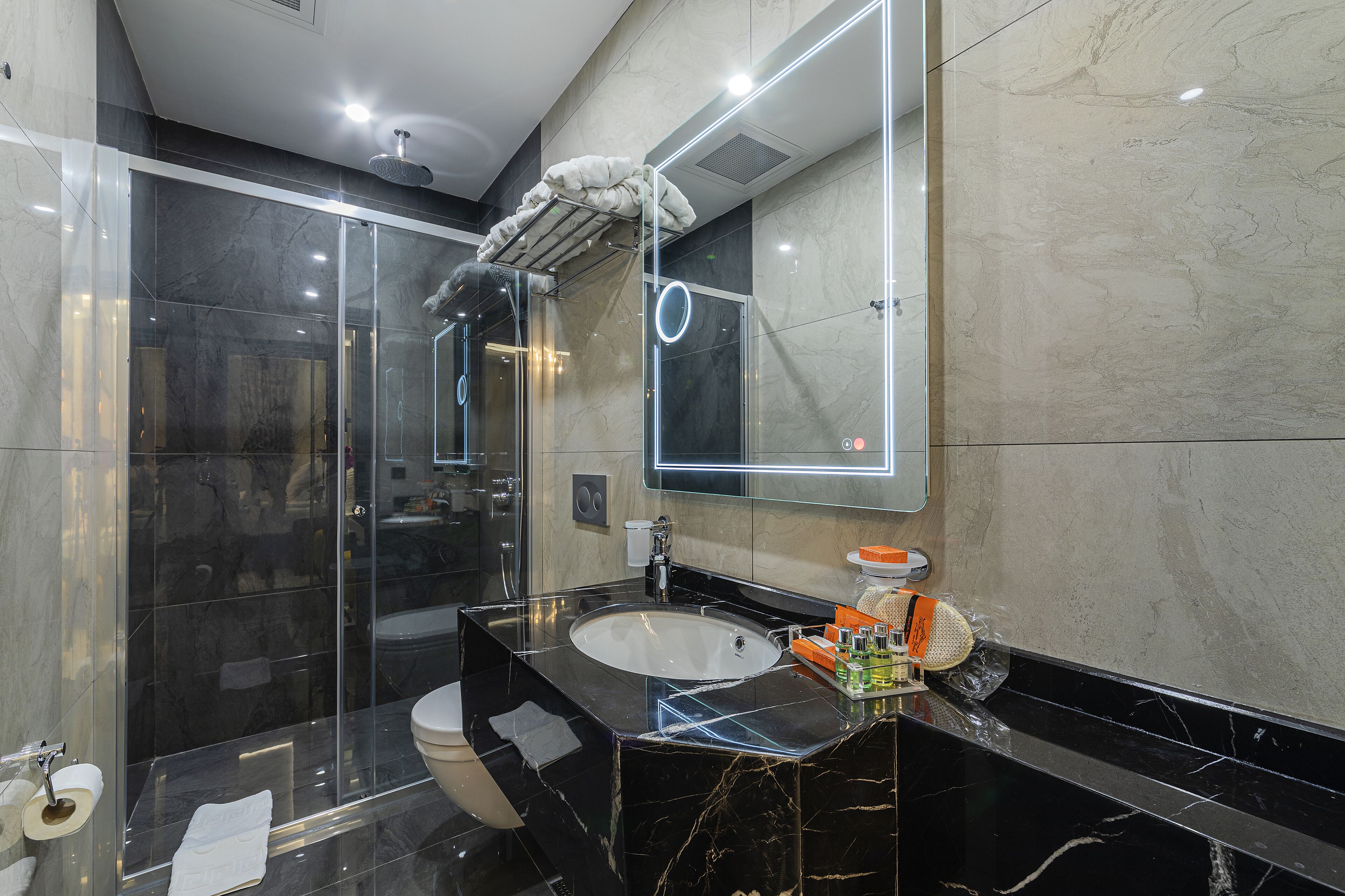 Photo - The Magnaura Palace Hotel