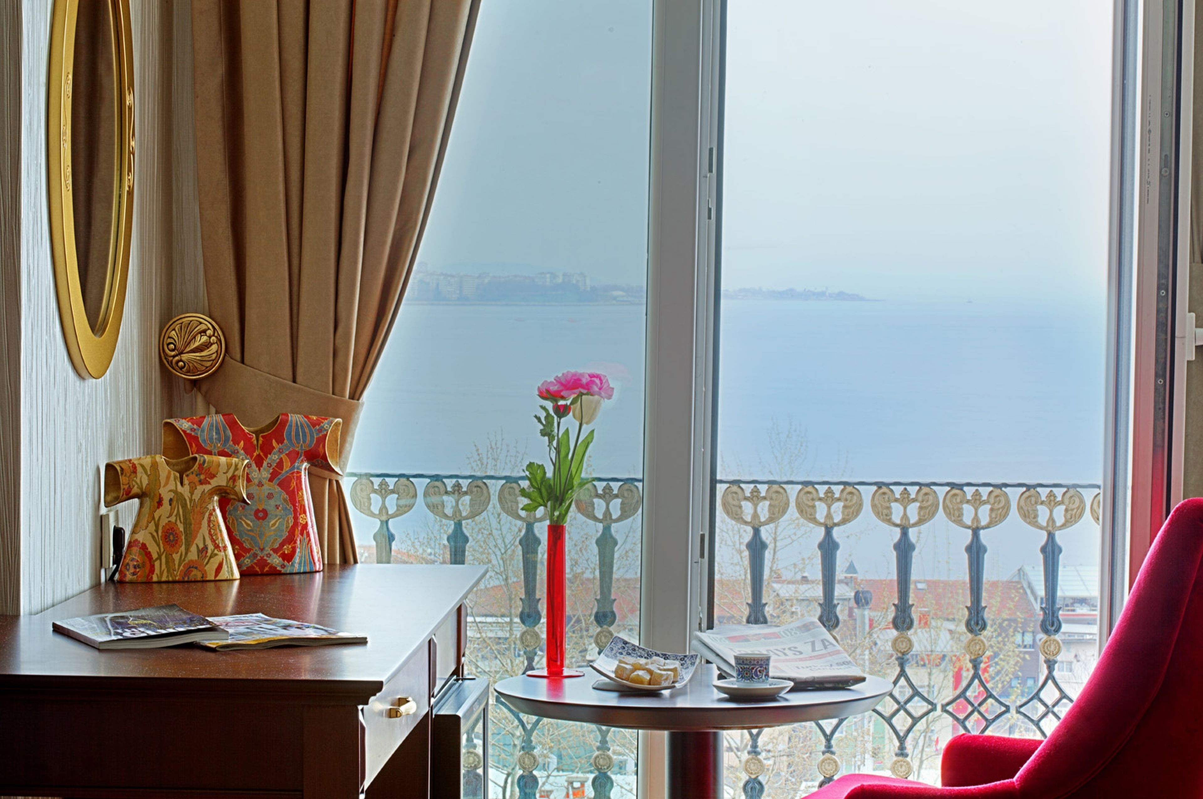 Photo - The Magnaura Palace Hotel