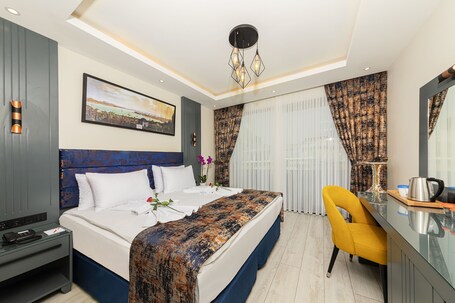 The Magnaura Palace Hotel - Image 62