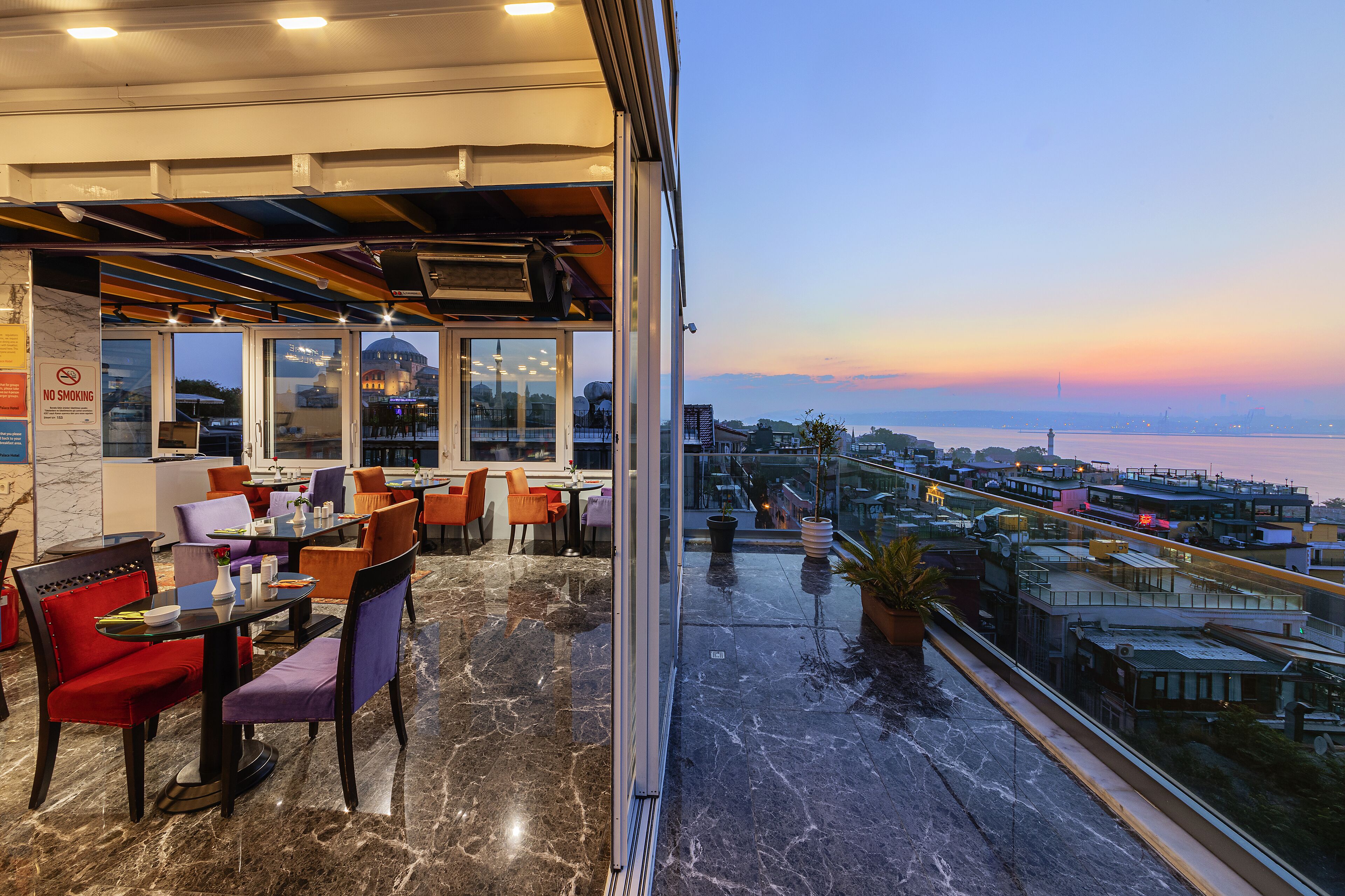 Photo - The Magnaura Palace Hotel