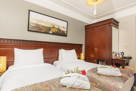 The Magnaura Palace Hotel - Image 64