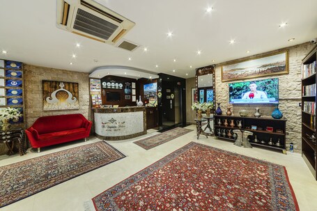 The Magnaura Palace Hotel - Image 67