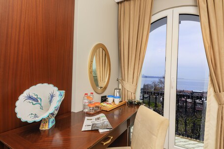 The Magnaura Palace Hotel - Image 35