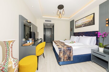 The Magnaura Palace Hotel - Image 93