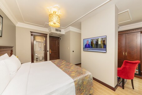 The Magnaura Palace Hotel - Image 101