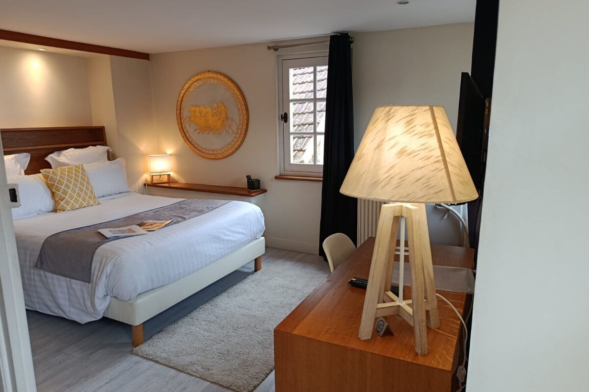 Minibar, bureau, chambres insonorisées, Wi-Fi gratuit