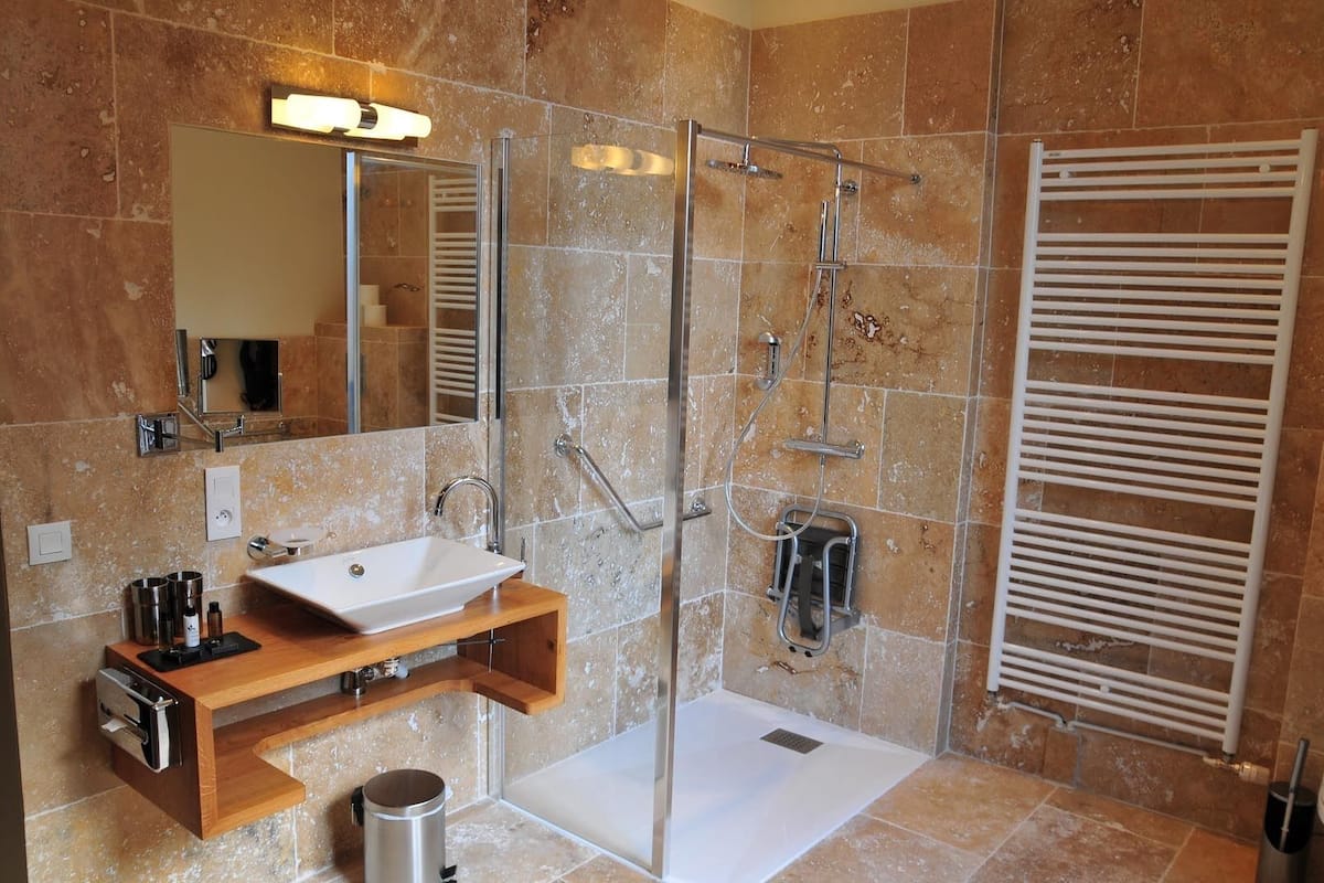 double room (max-pol fouchet) | bathroom | hair dryer, towels