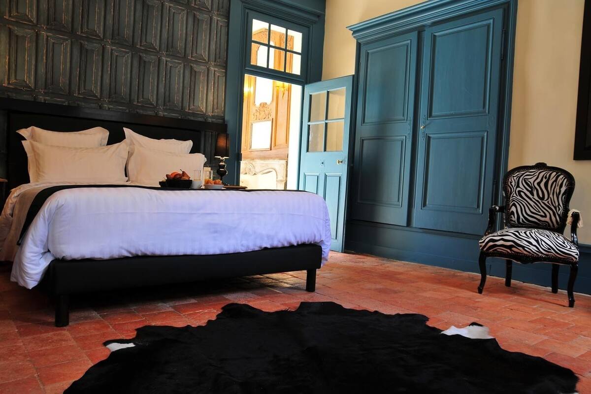 double room (max-pol fouchet) | minibar, individually decorated, individually furnished, desk