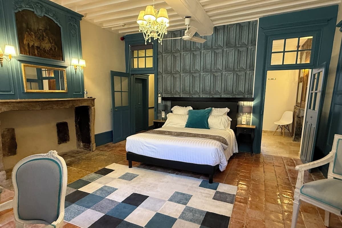 Minibar, bureau, chambres insonorisées, Wi-Fi gratuit