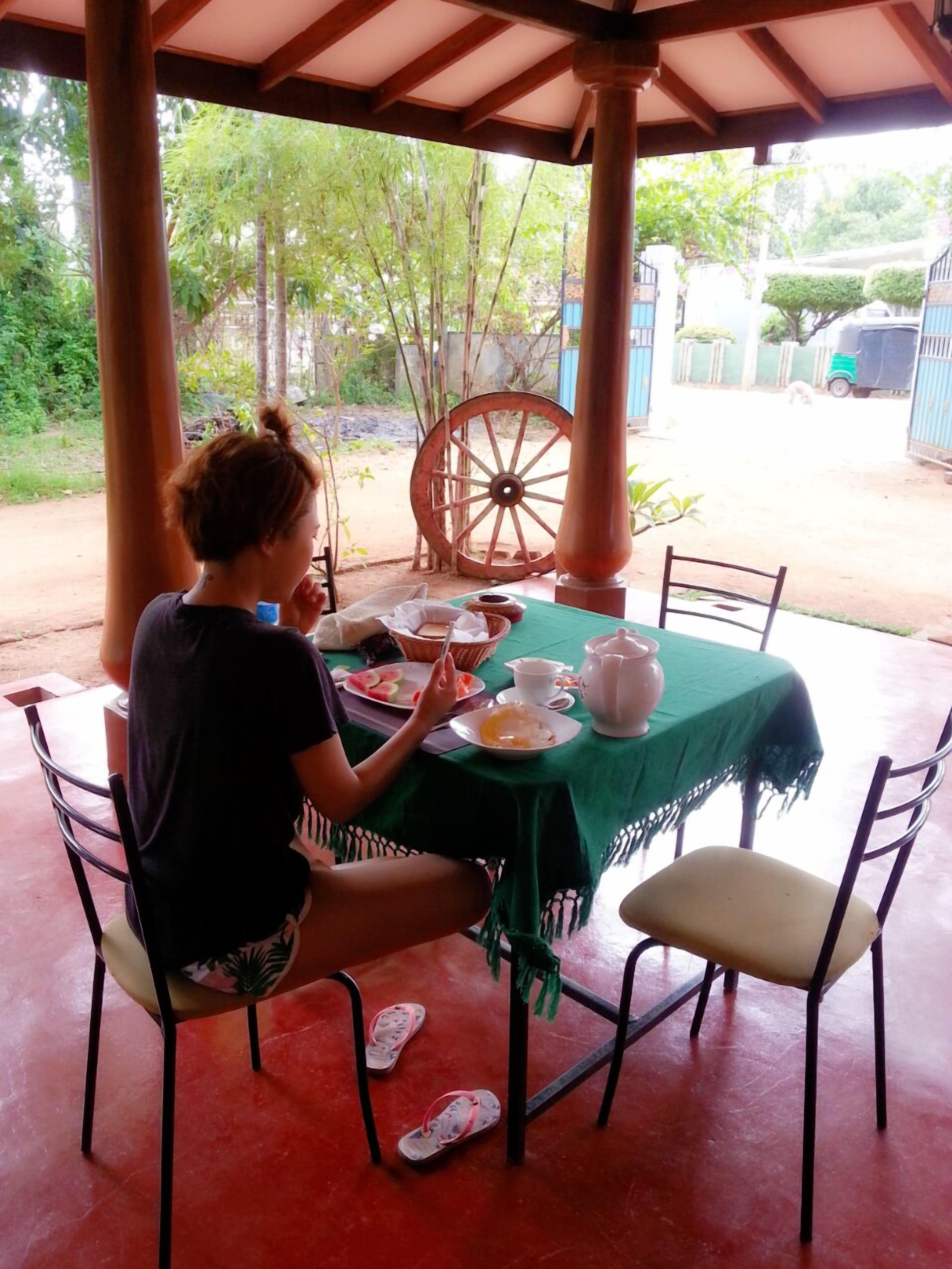 Daily cooked-to-order breakfast (USD 4.2 per person)