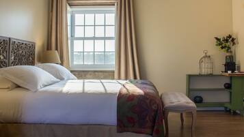 Suite | Iron/ironing board, cribs/infant beds, rollaway beds, free WiFi