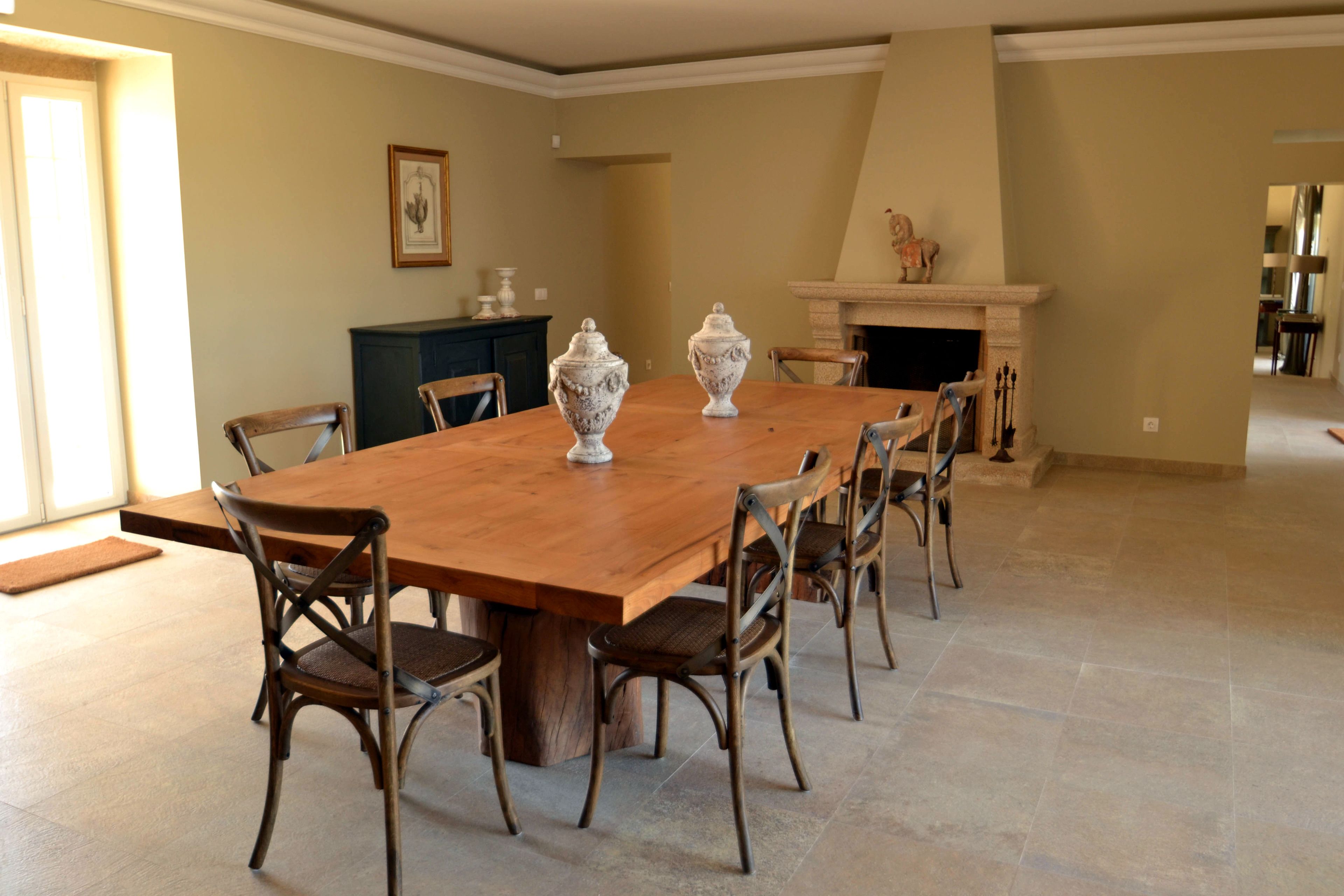 المنشأة من الداخل