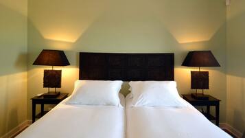 Double or Twin Room | Iron/ironing board, cribs/infant beds, rollaway beds, free WiFi