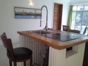Apartment | Private kitchenette - Volta Escape Resort (Atimpoku)