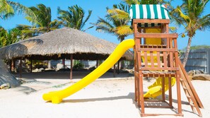 Außen-Kinderspielplatz