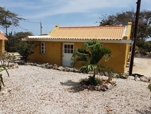 Exterior - Arawa Kunuku Houses (Noord)