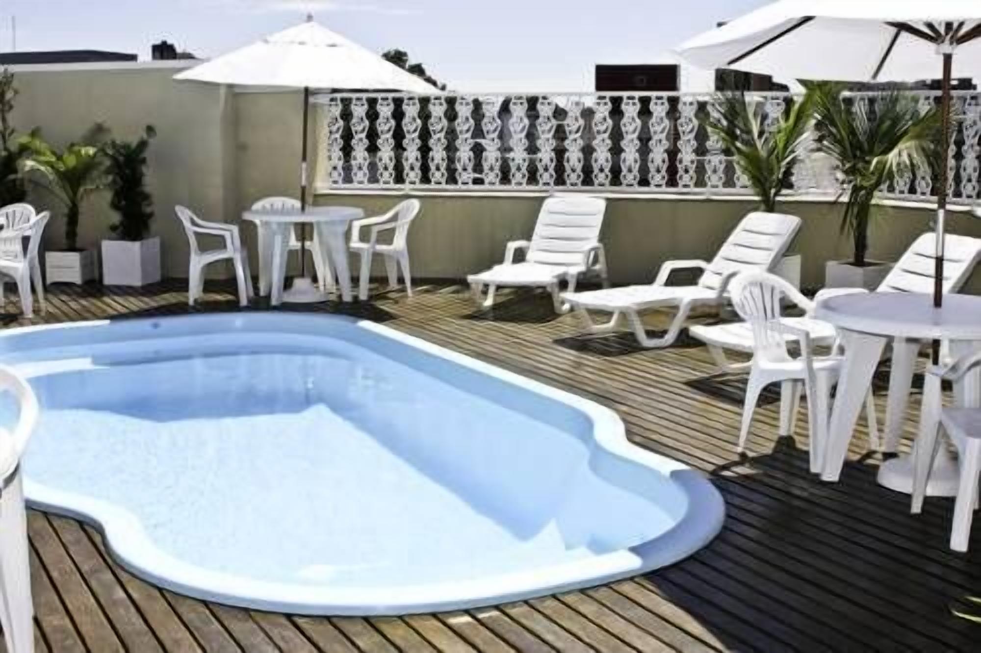 Piscina externa