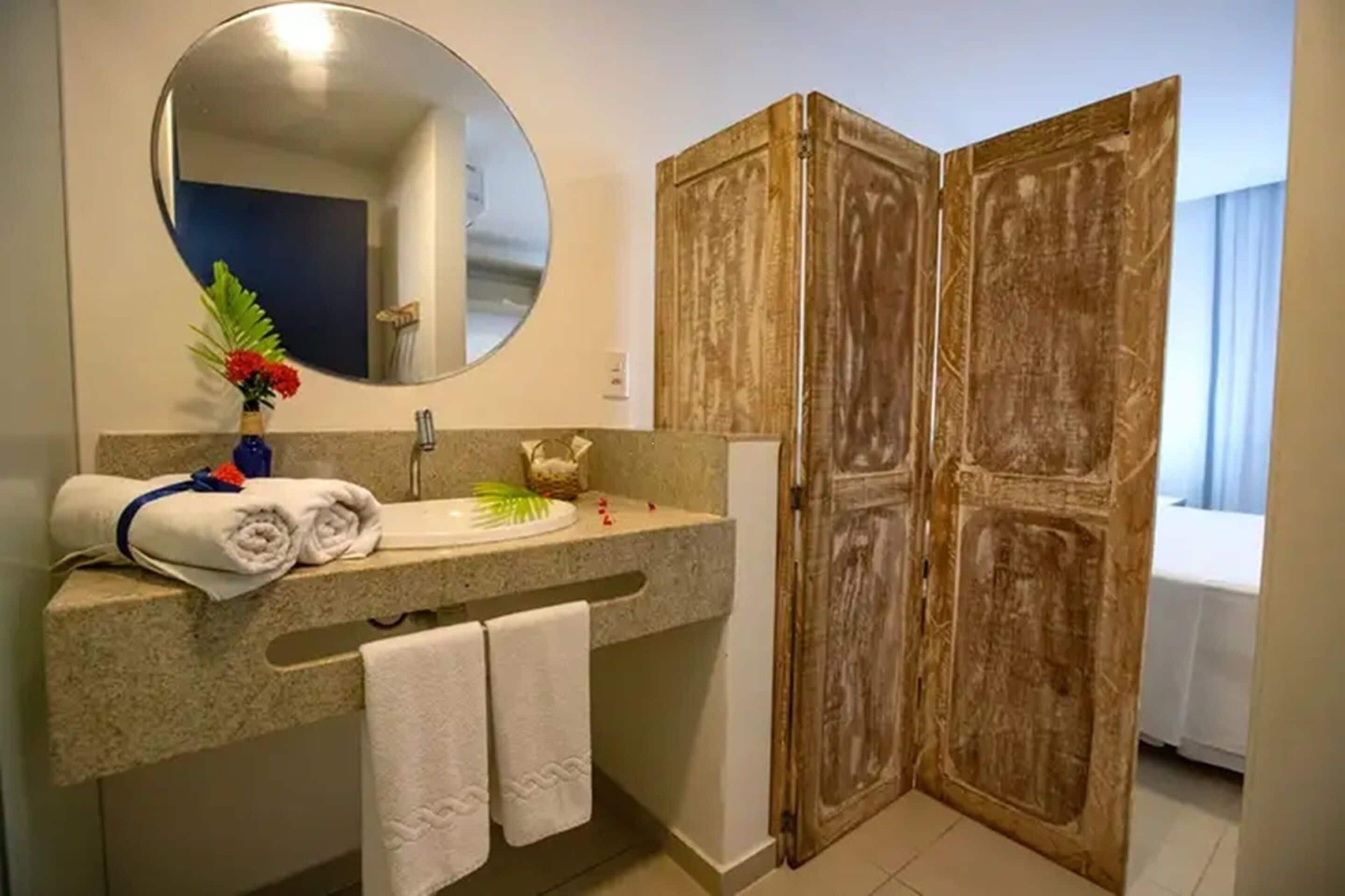 standard double or twin room, garden view | bathroom | shower, free toiletries, towels