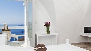 Room - Thireas Hotel (Santorini)