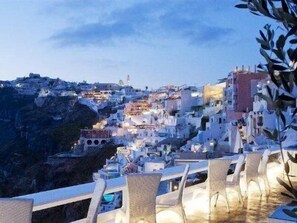 Restaurant - Thireas Hotel (Santorini)