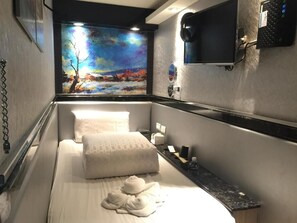 Free WiFi, bed sheets - Kenting Starry Sky - Space Capsule (Hengchun)