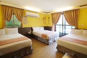 Free WiFi, bed sheets - Toong Hsiang Hotel (Lyudao)