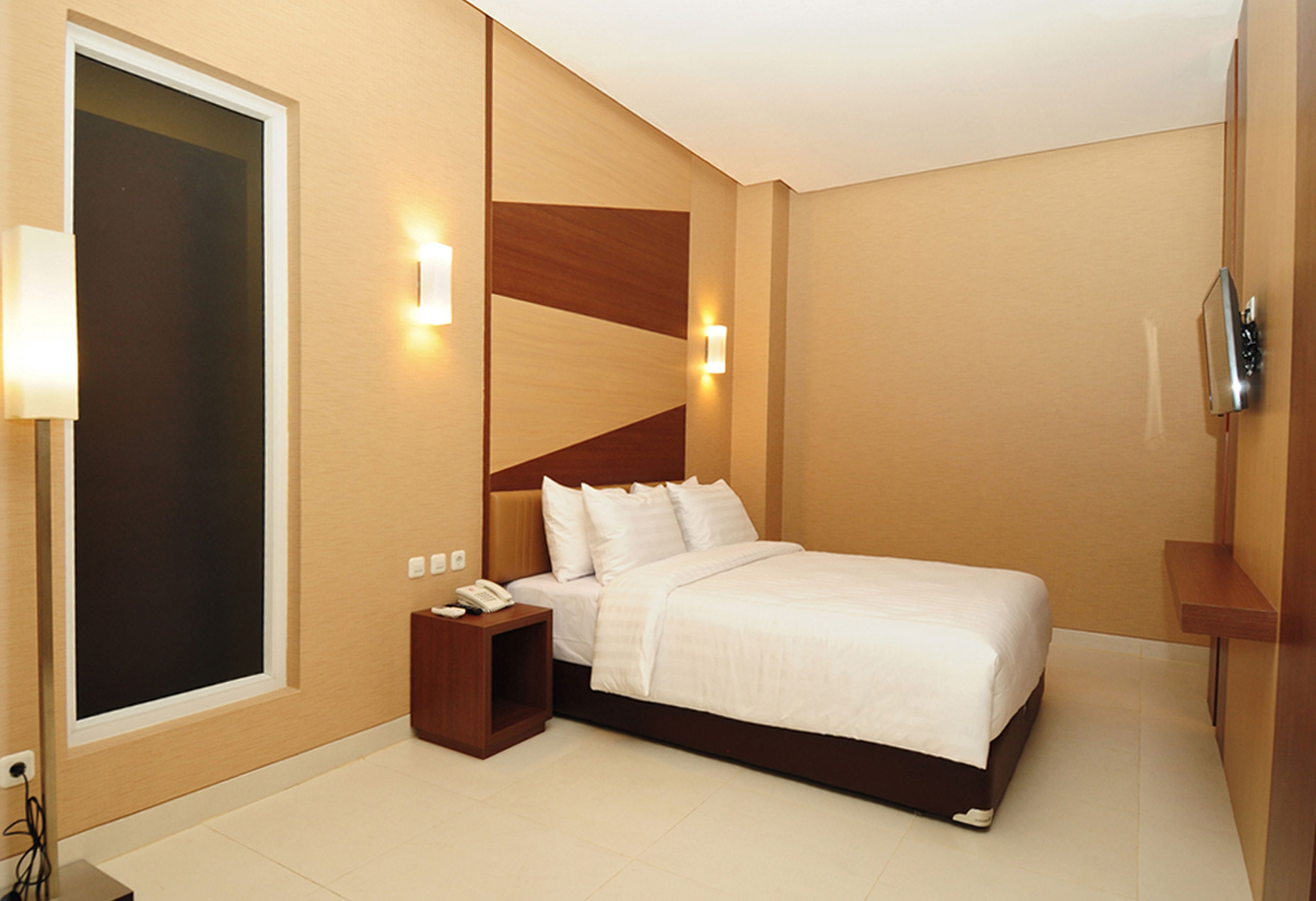 Photo - Lynt Hotel Jakarta