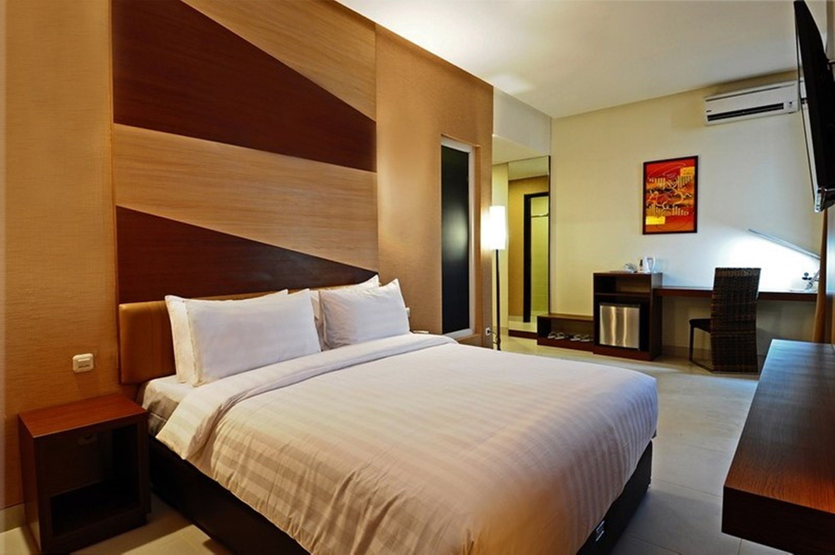 Photo - Lynt Hotel Jakarta
