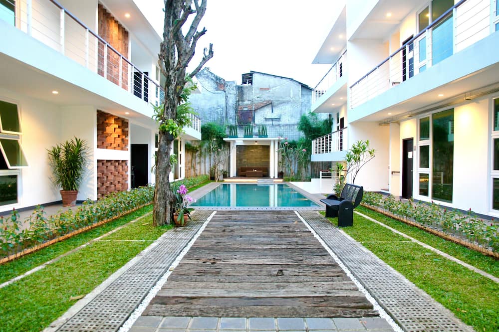 Ampera Avenue Residence