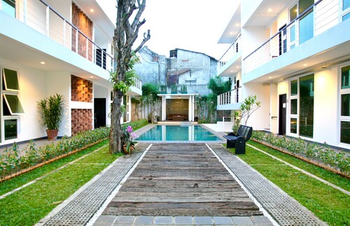 Ampera Avenue Residence
